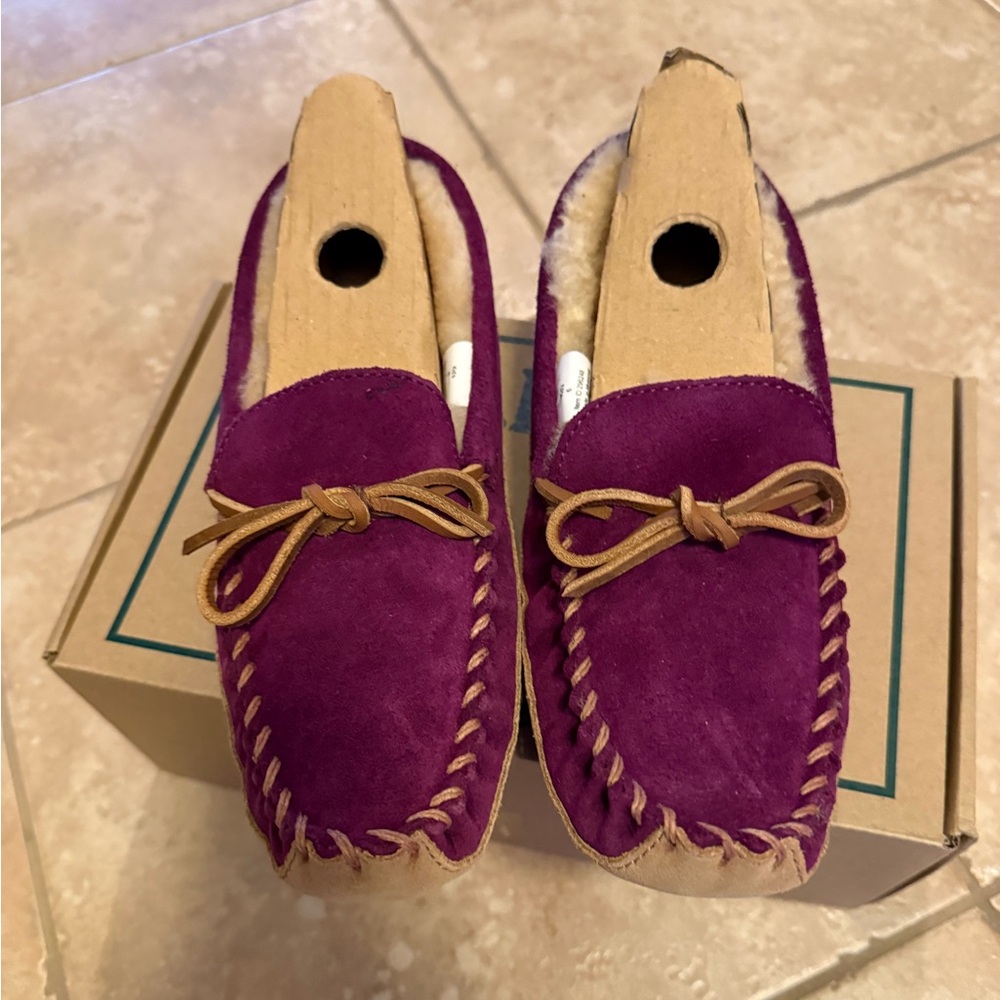 L.L. BEAN big kids Wicked Good Slippers